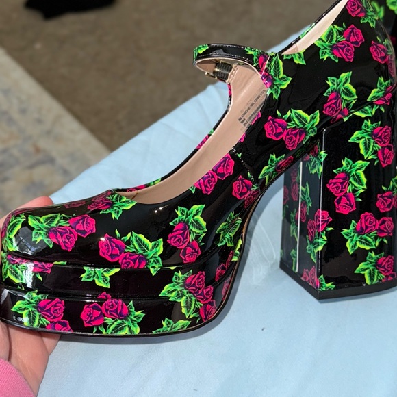 Betsey Johnson Black and Pink Floral Platform Shoes - Picture 3 of 5